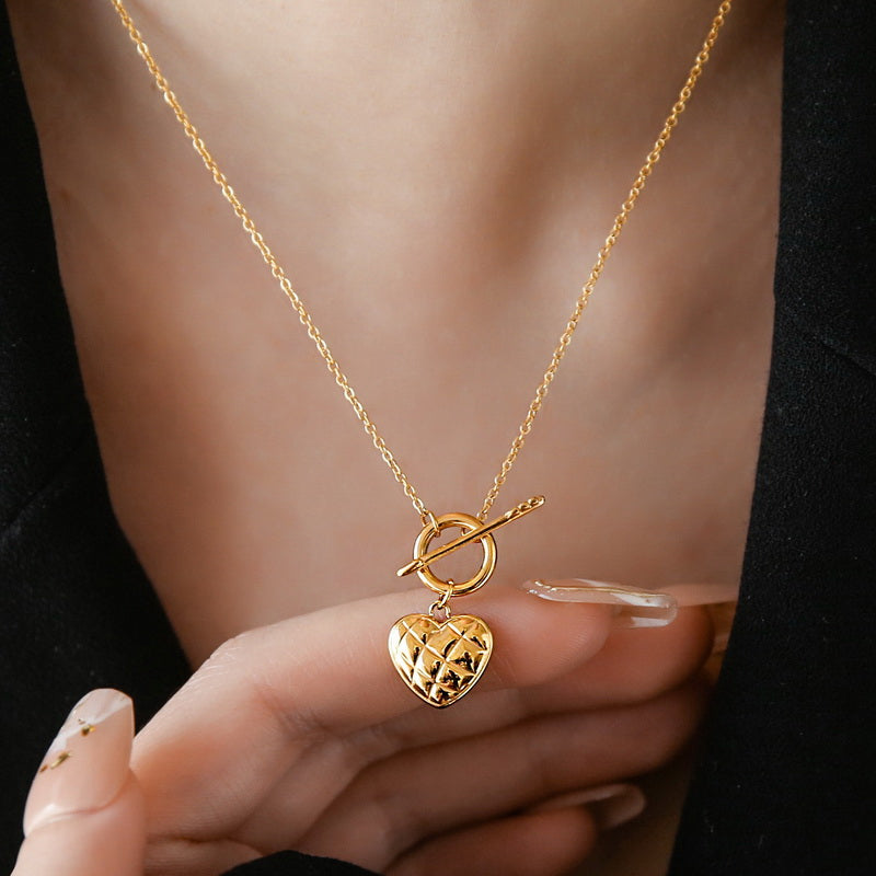 Diamond Check Heart Gold Pendant Necklace
