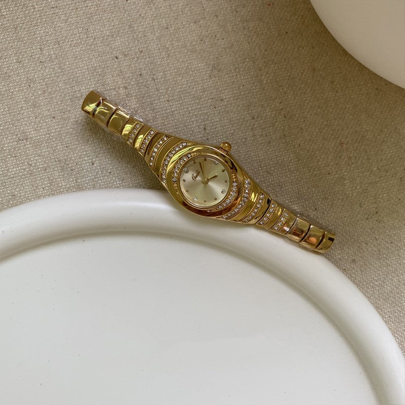 Exquisite Small Dial Zircon Gold Watch