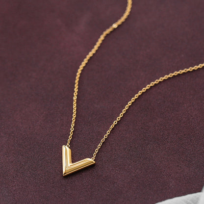 Gold V-shaped Pendant Necklace
