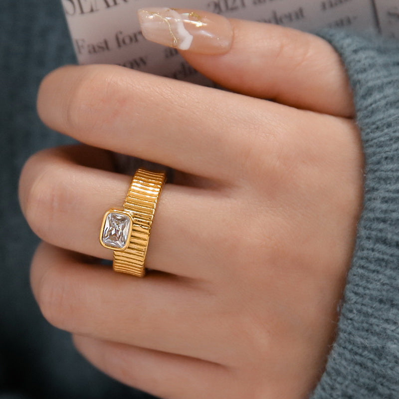 Rectangular Zircon Gear Band Ring