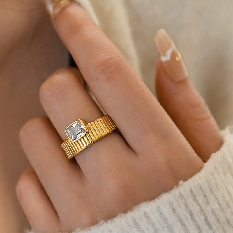 Rectangular Zircon Gear Band Ring