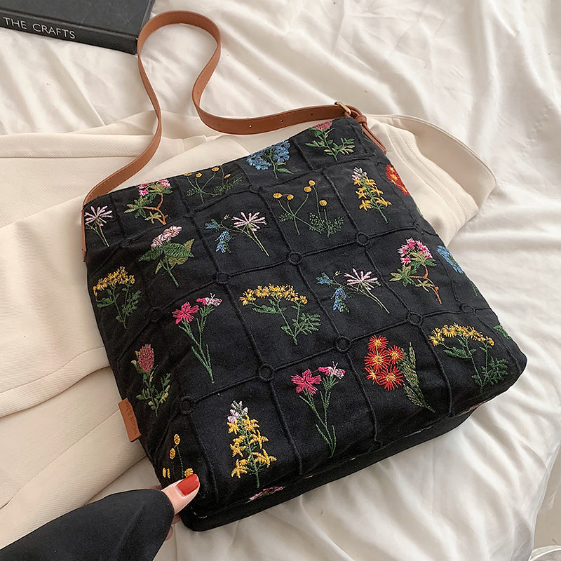 Floral Embroidery Canvas Hobo Bag black